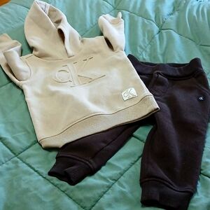 Calvin Klein brown matching suit for baby boy, 12 months